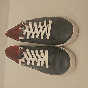 Lacoste Sport shoes S 8.5 Excellent Condition .